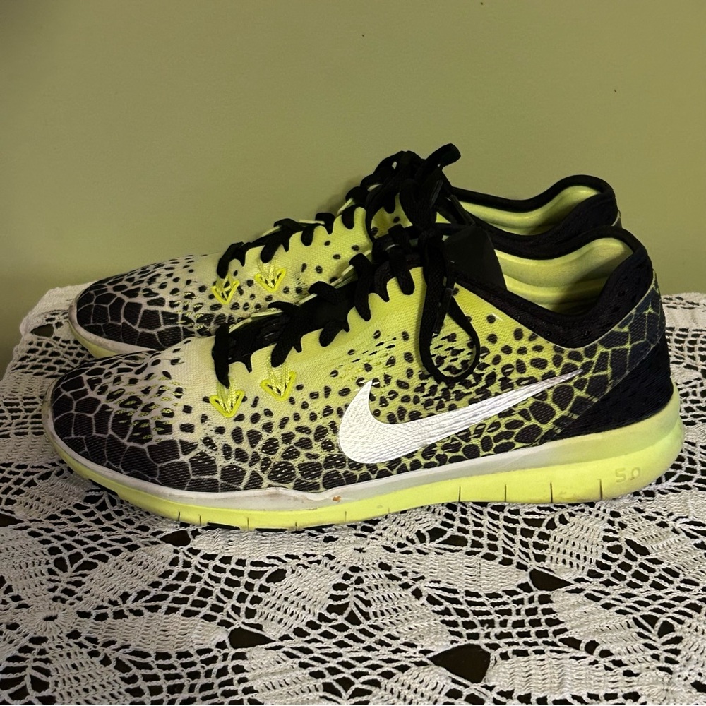 Nike Free 5.0 Women's Size 8.5 TR Fit Print Running Shoes Volt Yellow 704695-010